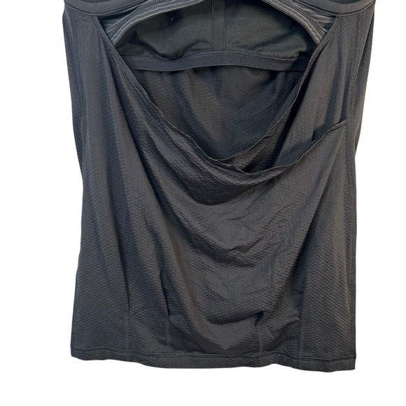 Lululemon Run Free Tank Size 6 Heathered Black Swan Racerback Lightweight NWT - Picture 9 of 15
